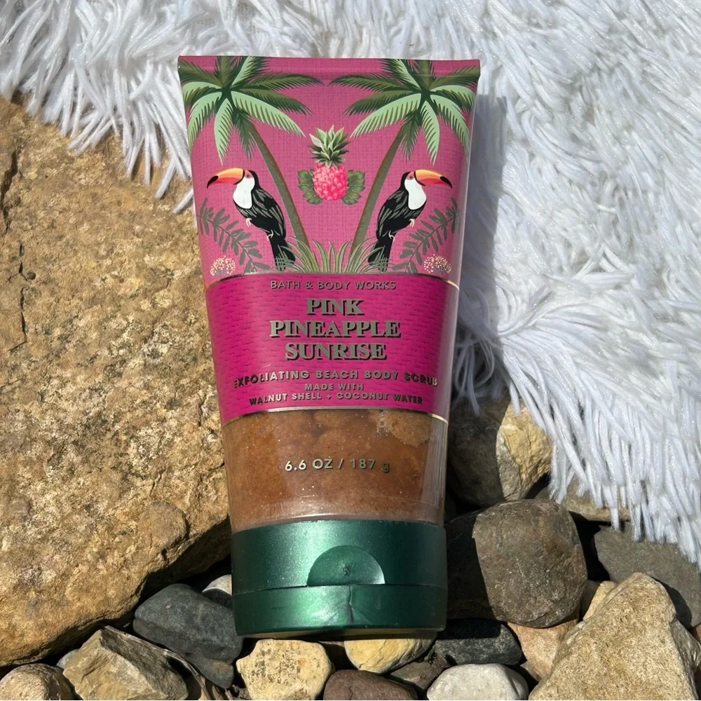 Bath & Body Works Pink Pineapple Sunrise Exfoliating Body Scrub 6.6 fl oz NEW